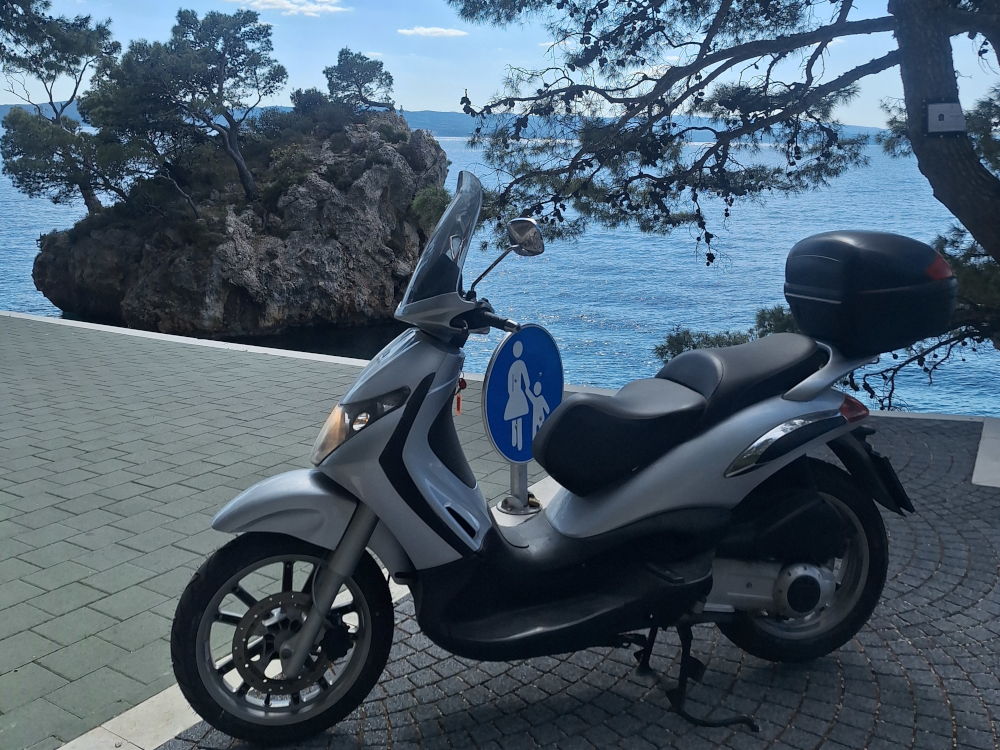 125cc scooter