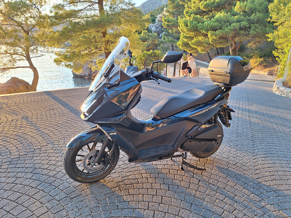 125cc scooter